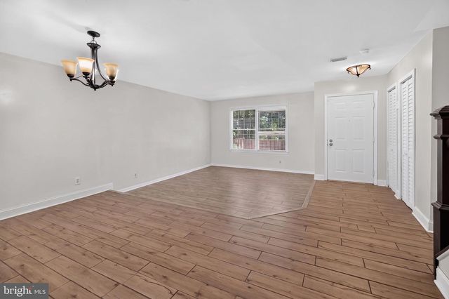 12585 KEMPSTON LN, Woodbridge, VA 22192