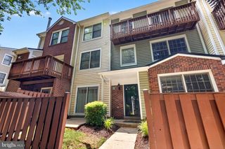 12585 KEMPSTON LN, Woodbridge, VA 22192