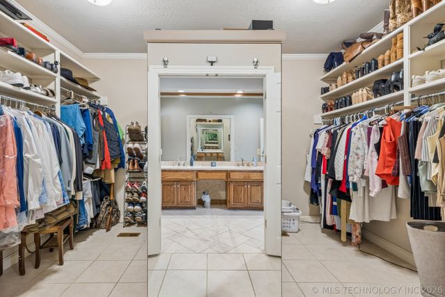 6172 S Marion Avenue, Tulsa, OK 74136