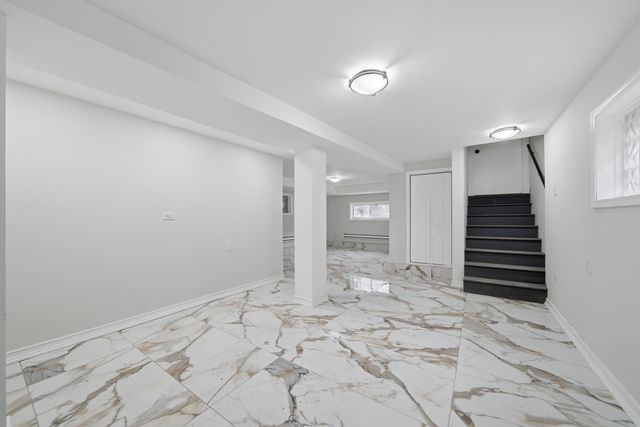 6623 S Vernon Avenue, Chicago, IL 60637