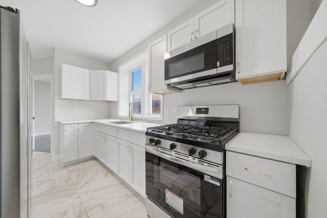 6623 S Vernon Avenue, Chicago, IL 60637