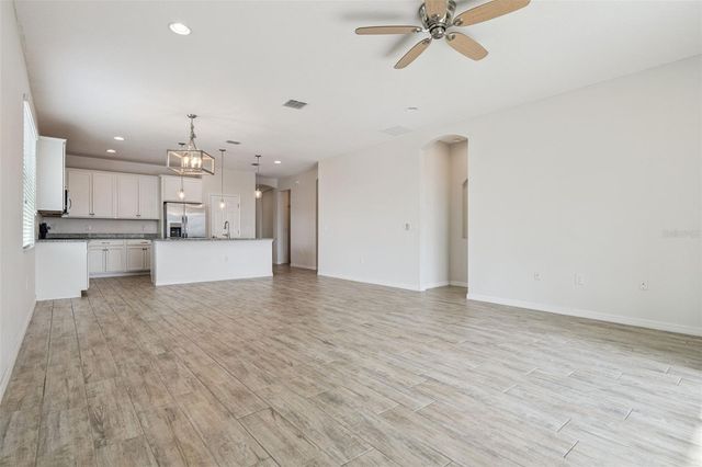 603 PESCARA AVE, Davenport, FL 33837