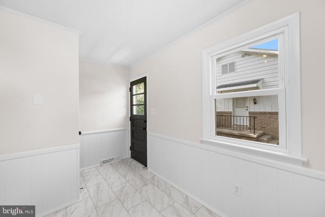 875 E WALNUT ST, Hanover, PA 17331