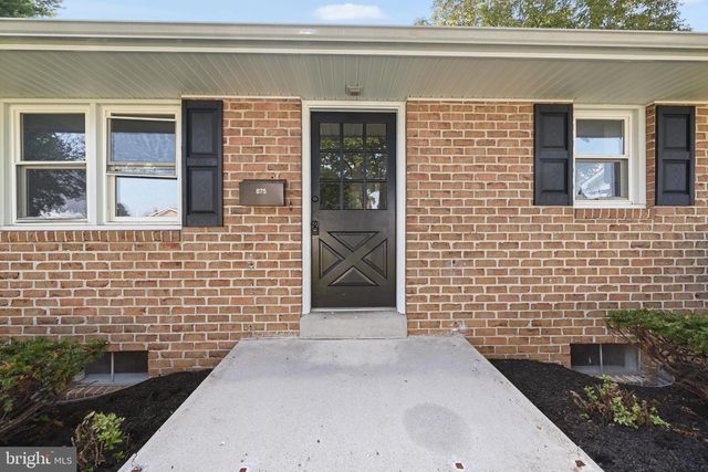 875 E WALNUT ST, Hanover, PA 17331