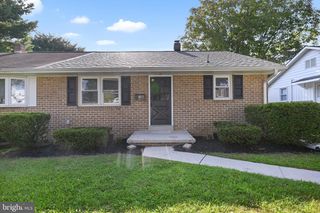 875 E WALNUT ST, Hanover, PA 17331