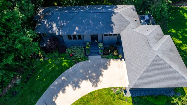 12737 Sanctuary Place, Grand Haven, MI 49417
