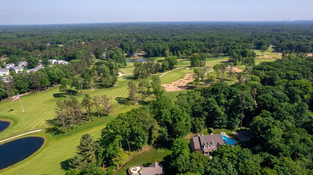 12737 Sanctuary Place, Grand Haven, MI 49417