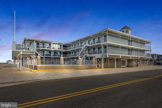 301-309 Ocean Ave # 305, North Wildwood, NJ 08260