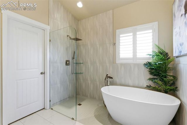 7831 Barraport Drive, Colorado Springs, CO 80908