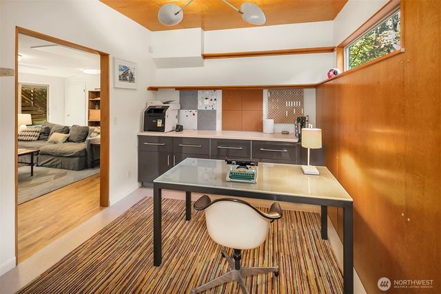 10559 41st Place NE, Seattle, WA 98125