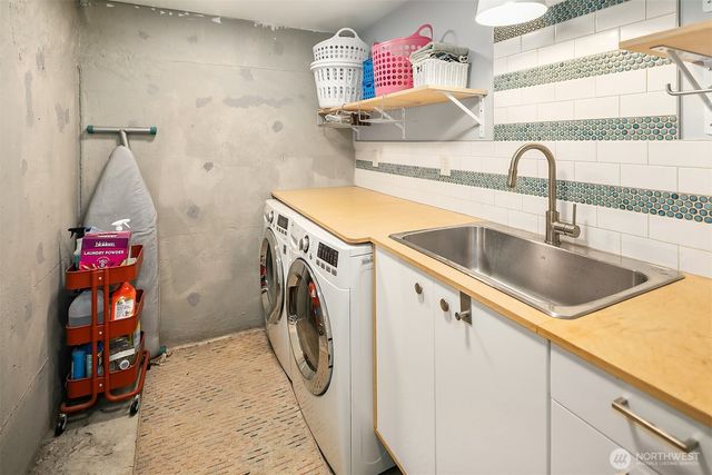 10559 41st Place NE, Seattle, WA 98125