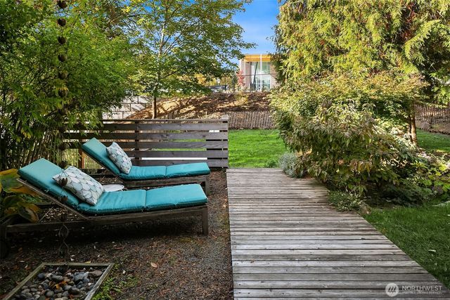 10559 41st Place NE, Seattle, WA 98125