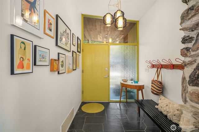 10559 41st Place NE, Seattle, WA 98125