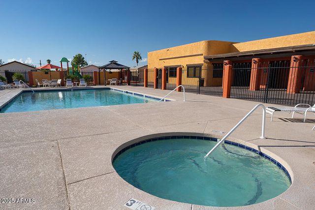 9431 E CORALBELL Avenue 10, Mesa, AZ 85208