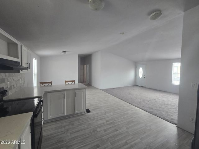 9431 E CORALBELL Avenue 10, Mesa, AZ 85208