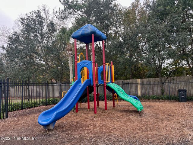 6838 LAKE MIST Lane, Jacksonville, FL 32210