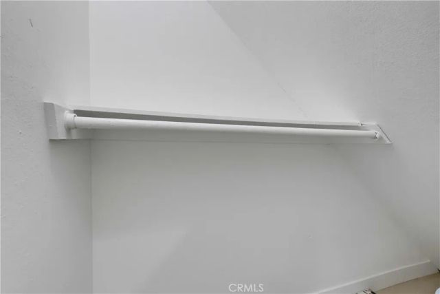 12310 Burbank 13, Los Angeles, CA 91607