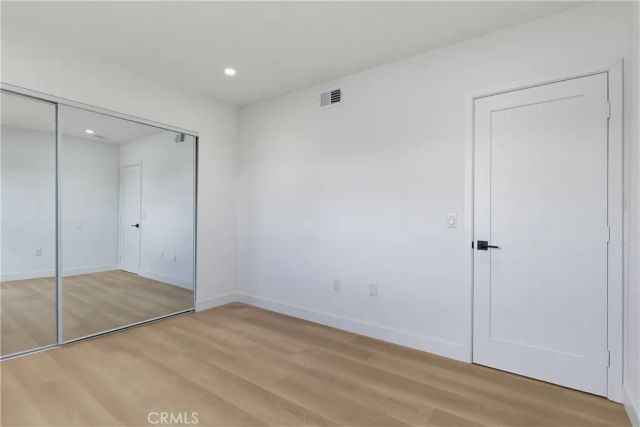 12310 Burbank 13, Los Angeles, CA 91607