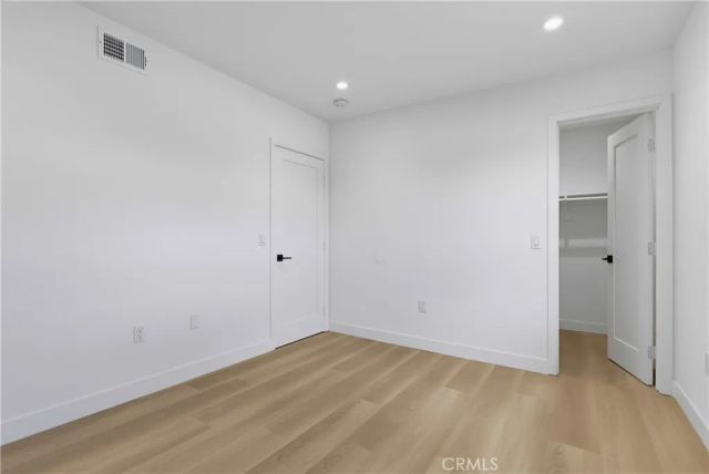 12310 Burbank 13, Los Angeles, CA 91607