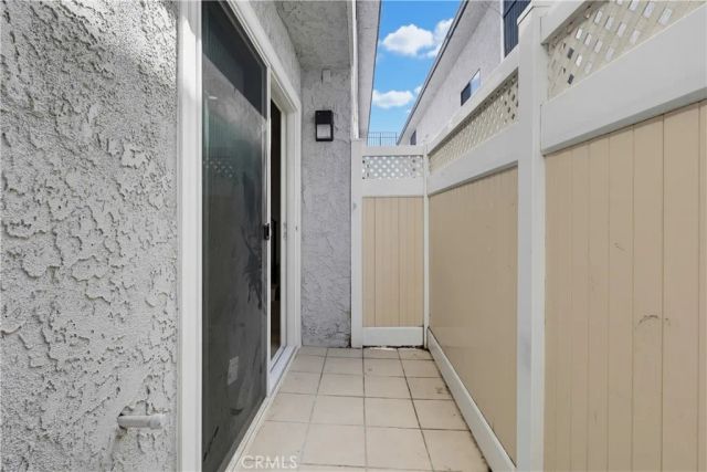 12310 Burbank 13, Los Angeles, CA 91607