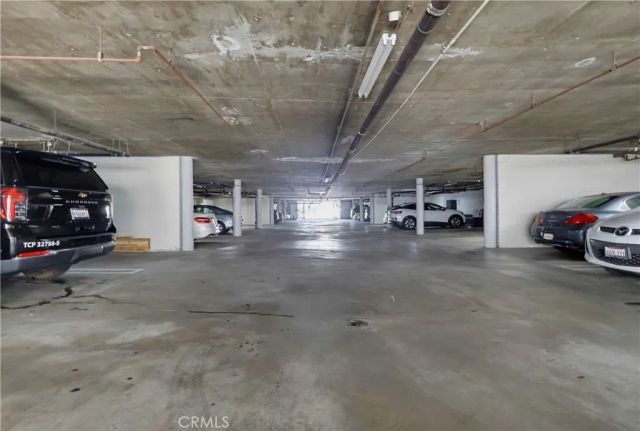 12310 Burbank 13, Los Angeles, CA 91607