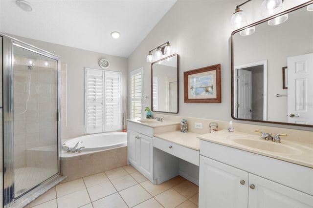6215 BOBBY JONES COURT, Palmetto, FL 34221