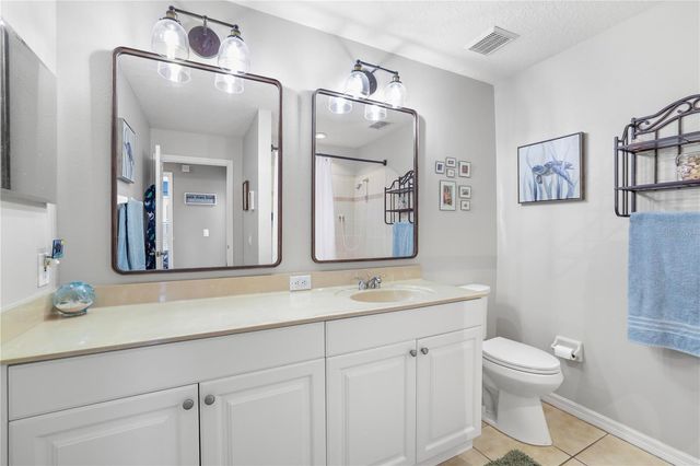 6215 BOBBY JONES COURT, Palmetto, FL 34221