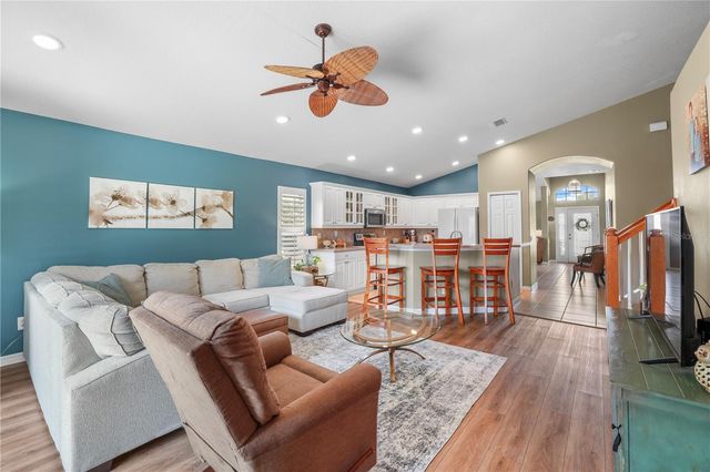 6215 BOBBY JONES COURT, Palmetto, FL 34221