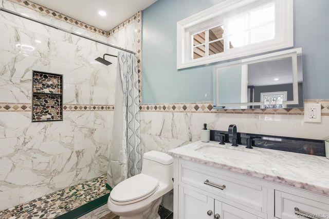 104 S Quaker Lane, Hyde Park, NY 12538