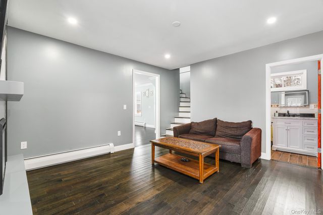 104 S Quaker Lane, Hyde Park, NY 12538