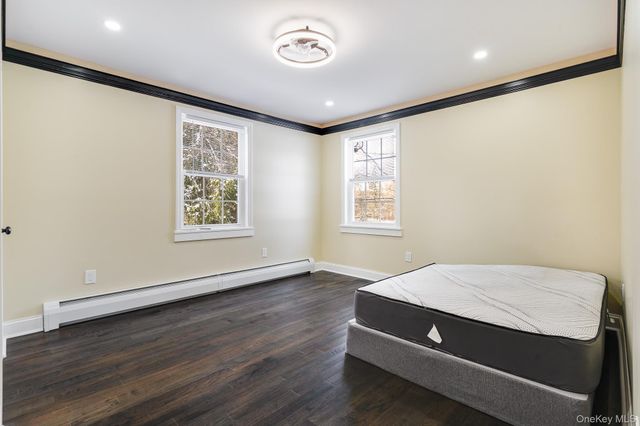 104 S Quaker Lane, Hyde Park, NY 12538