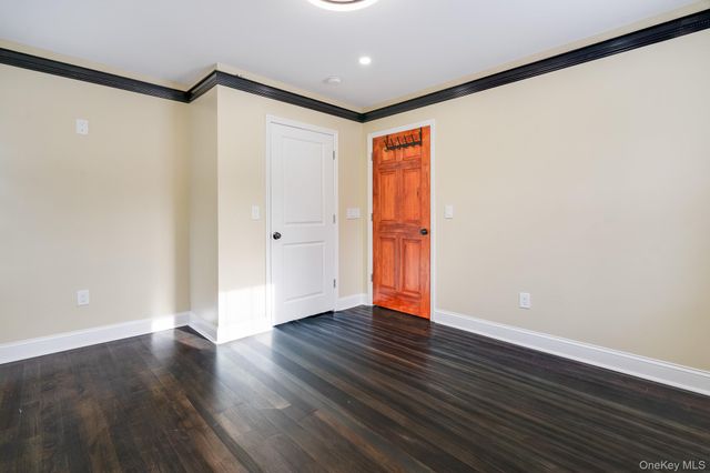 104 S Quaker Lane, Hyde Park, NY 12538