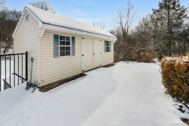 104 S Quaker Lane, Hyde Park, NY 12538