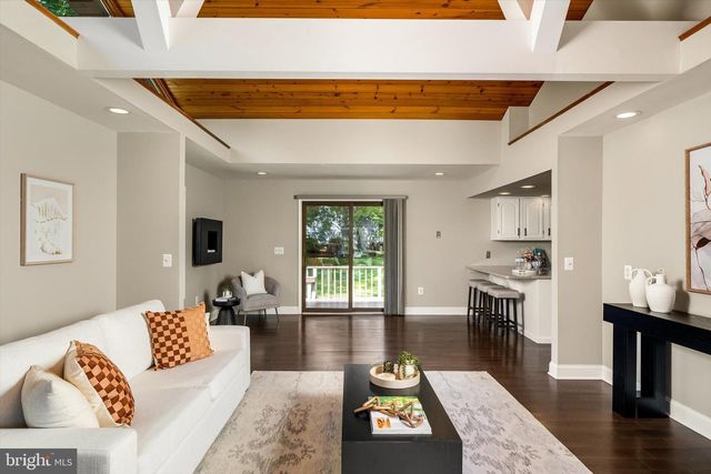 90 HOOVER AVE, Lawrence Township, NJ 08648