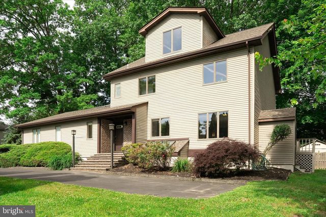 90 HOOVER AVE, Lawrence Township, NJ 08648