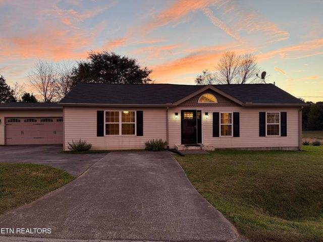 2117 Grey Ridge Rd, Maryville, TN 37801