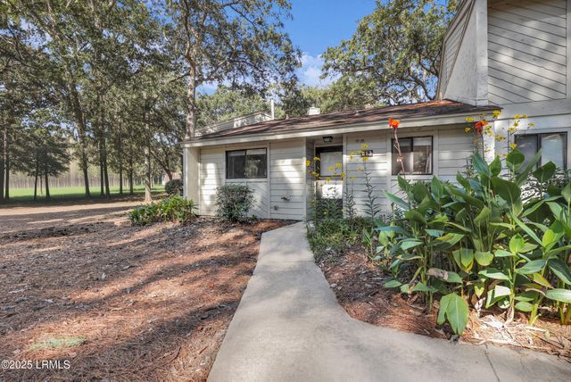 96 Mathews Dr Apt 213, Hilton Head Island, SC 29926
