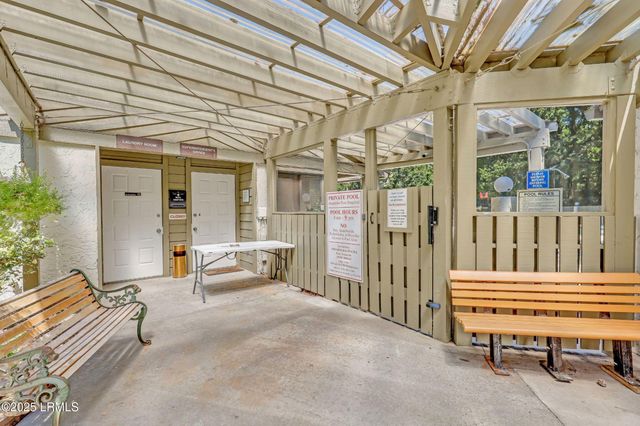 96 Mathews Dr Apt 213, Hilton Head Island, SC 29926