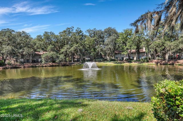 96 Mathews Dr Apt 213, Hilton Head Island, SC 29926