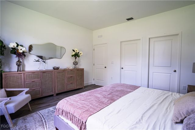 8050 Sherwood CIR, Labelle, FL 33935