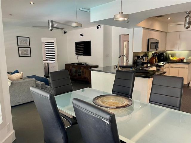 21723 Club Villa Terrace, Boca Raton, FL 33433