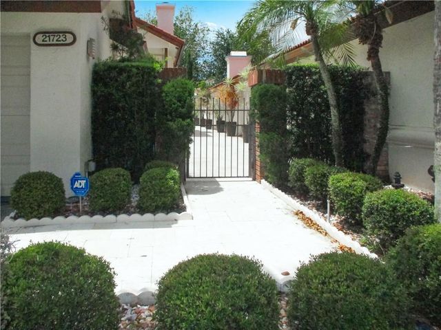21723 Club Villa Terrace, Boca Raton, FL 33433
