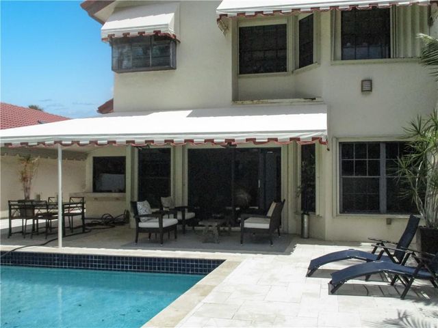 21723 Club Villa Terrace, Boca Raton, FL 33433