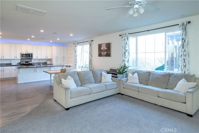 17693 Bittermint, San Bernardino, CA 92407