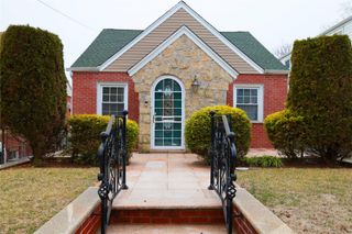 221-10 114th Road, Cambria Heights, NY 11411