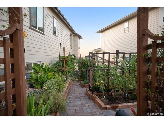 18639 W 92nd Dr, Arvada, CO 80007