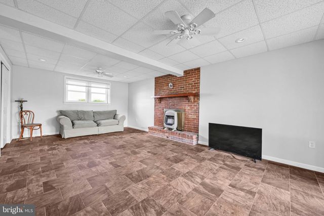 729 LITITZ RD, Manheim, PA 17545