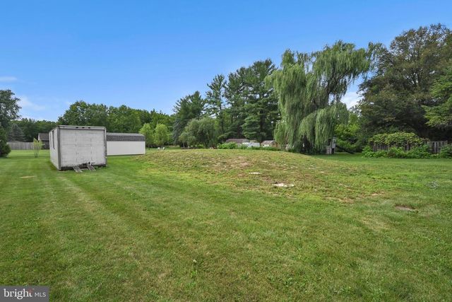 729 LITITZ RD, Manheim, PA 17545