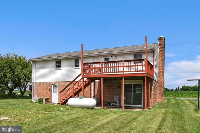 729 LITITZ RD, Manheim, PA 17545