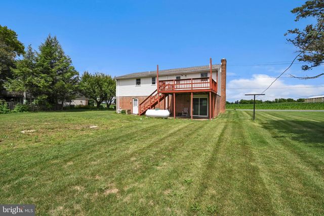 729 LITITZ RD, Manheim, PA 17545